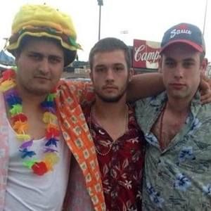 Meet your Posher, Casey